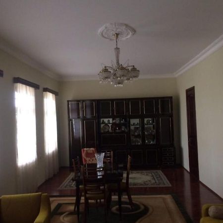 Kobuleti 4-Bedroom Apartment Eksteriør billede