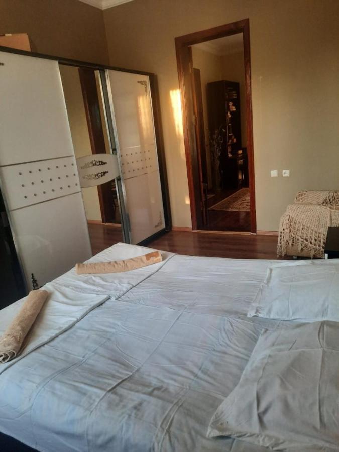 Kobuleti 4-Bedroom Apartment Eksteriør billede